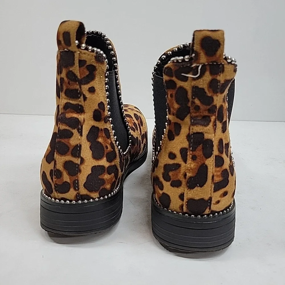 Leopard Print Chelsea Ankle Boots‎ Womens 8.5 Studded Slip On Booties